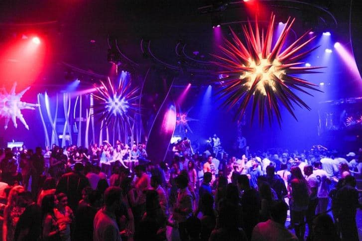 Late night arrival at Punta Cana club — discreet Nightology RD transport
